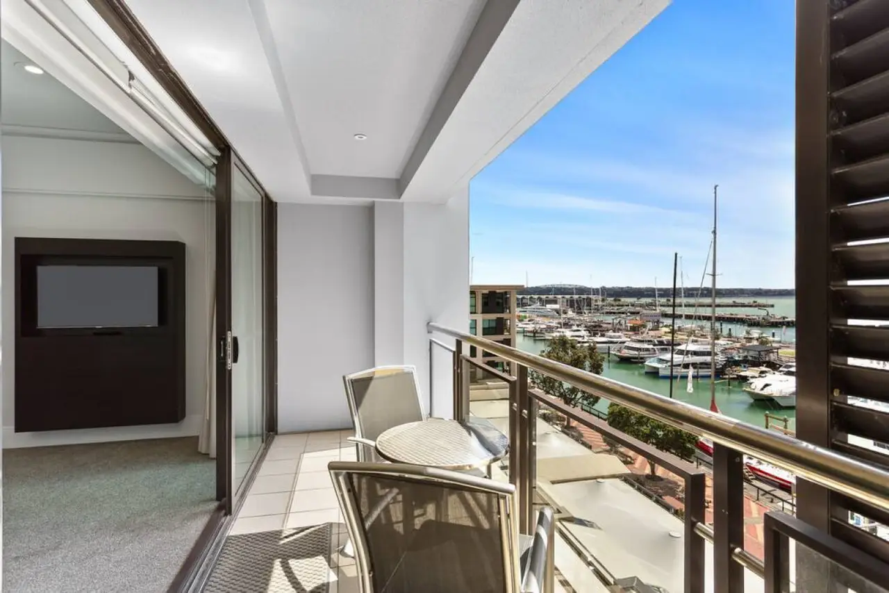 Deep Cleaning Service